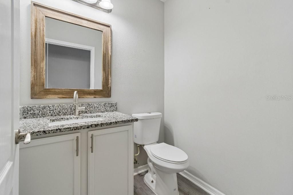 En Venta: $425,000 (4 camas, 2 baños, 2239 Pies cuadrados)