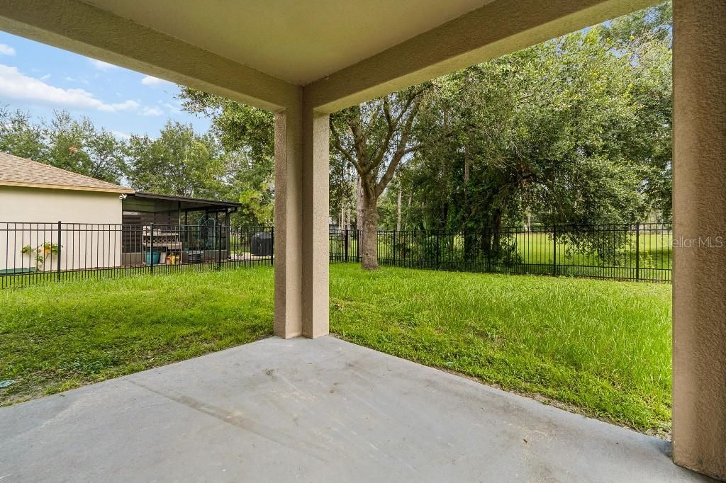 En Venta: $425,000 (4 camas, 2 baños, 2239 Pies cuadrados)