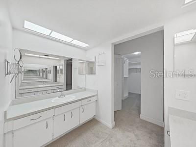 En Renta: $2,300 (3 camas, 2 baños, 1745 Pies cuadrados)