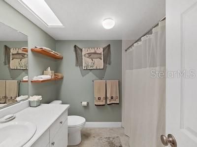 En Renta: $2,300 (3 camas, 2 baños, 1745 Pies cuadrados)