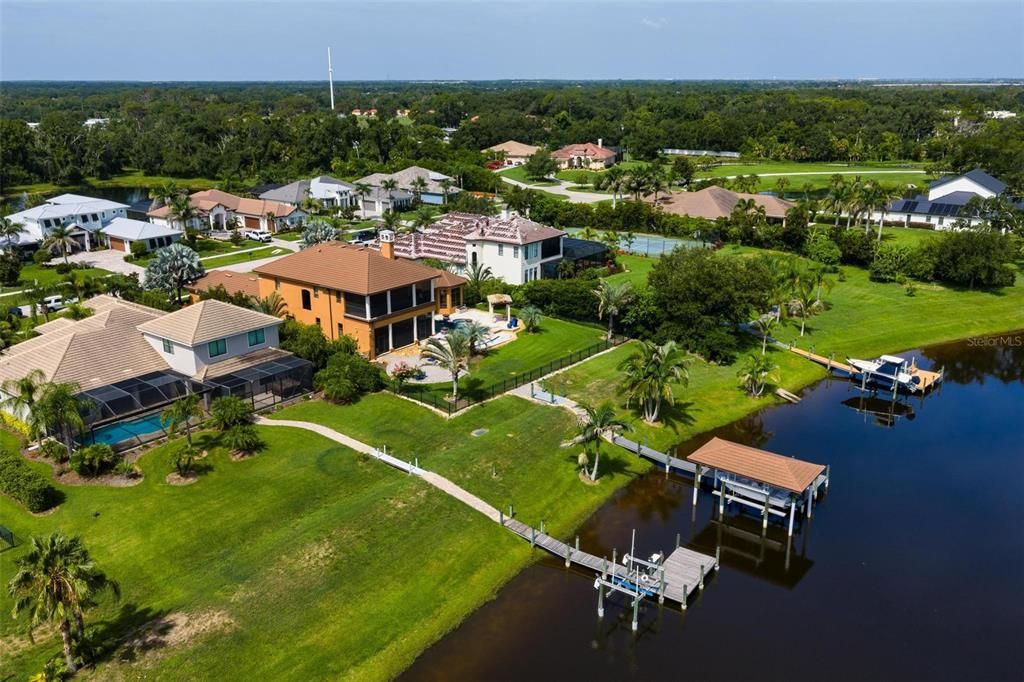 For Sale: $2,875,000 (4 beds, 5 baths, 5574 Square Feet)