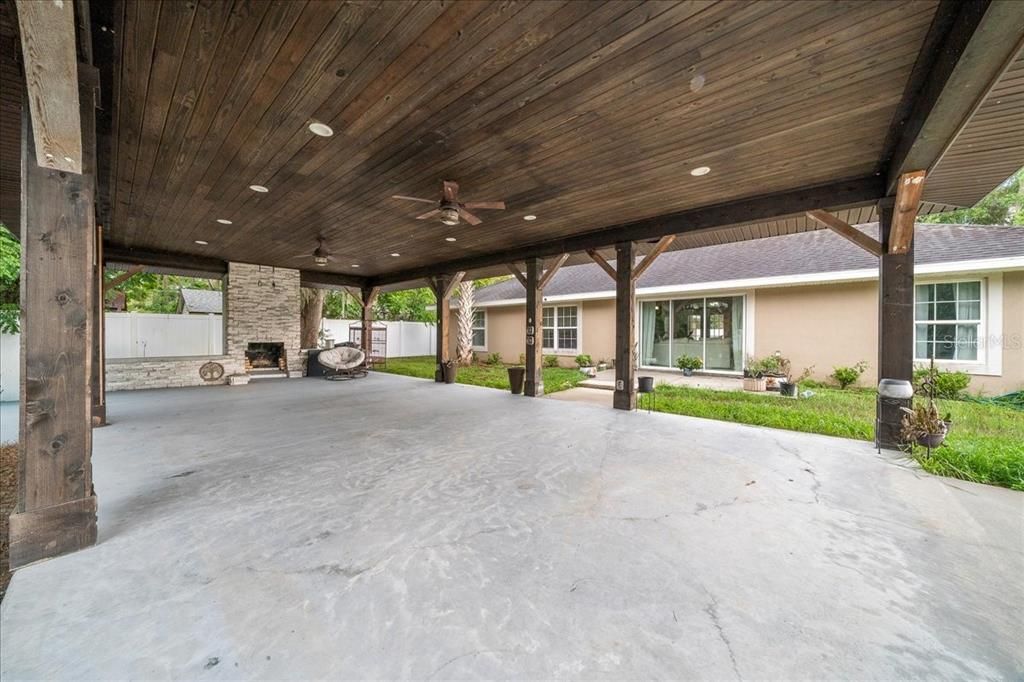 En Venta: $384,900 (3 camas, 2 baños, 1670 Pies cuadrados)