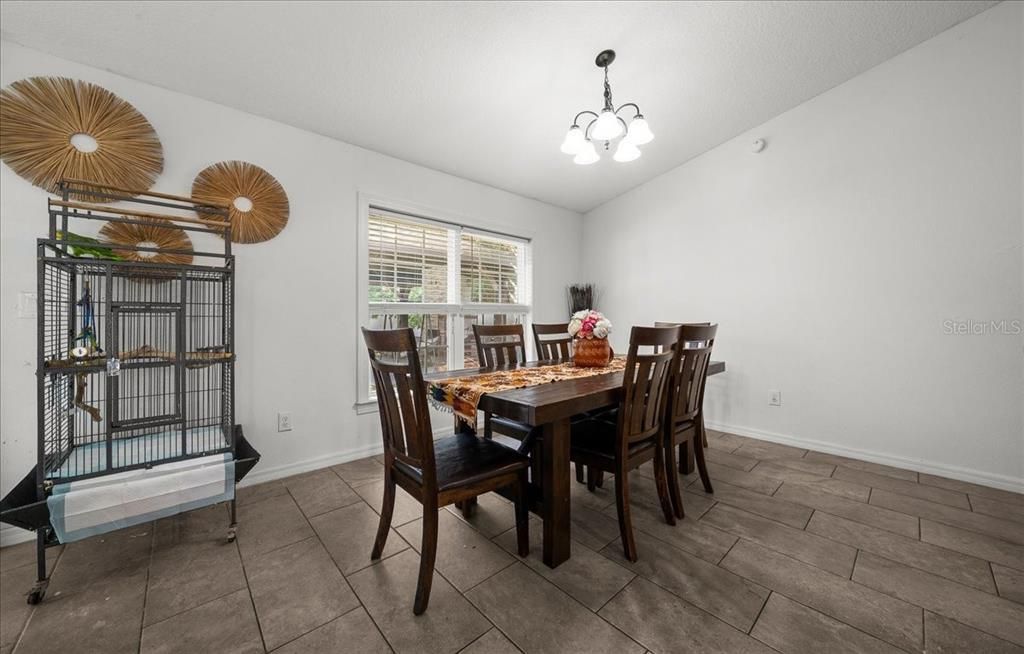 En Venta: $384,900 (3 camas, 2 baños, 1670 Pies cuadrados)