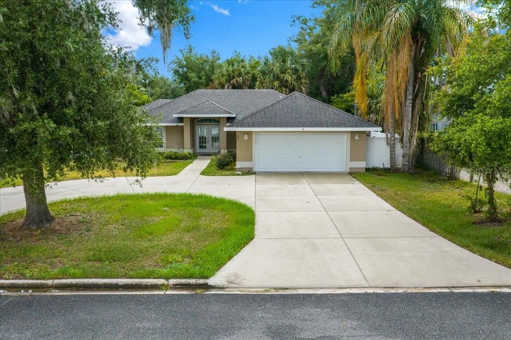 En Venta: $384,900 (3 camas, 2 baños, 1670 Pies cuadrados)