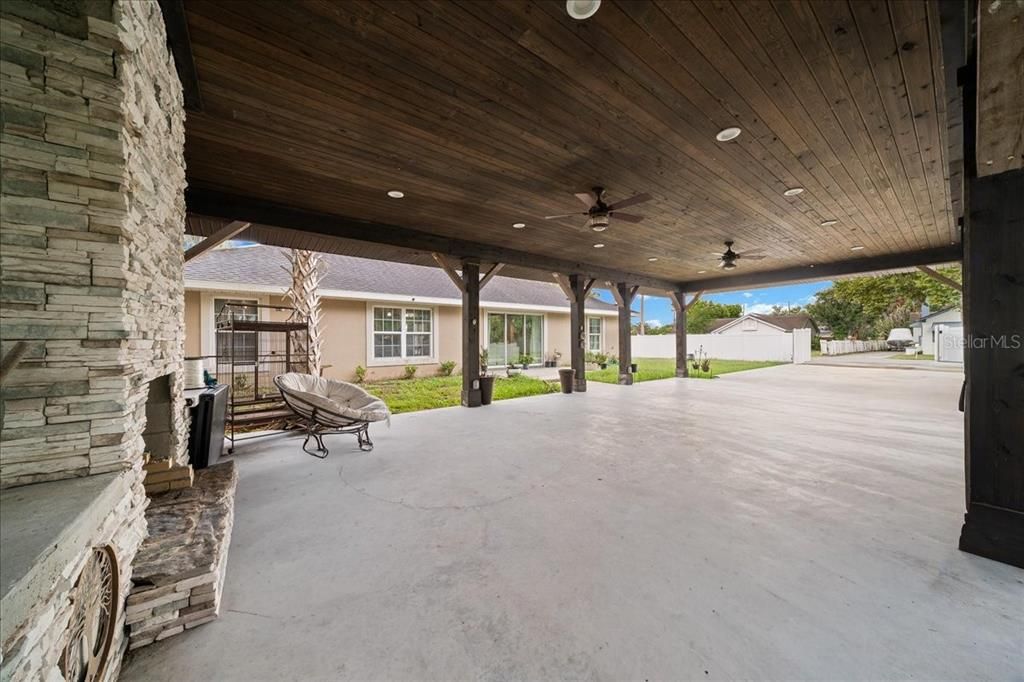 En Venta: $384,900 (3 camas, 2 baños, 1670 Pies cuadrados)