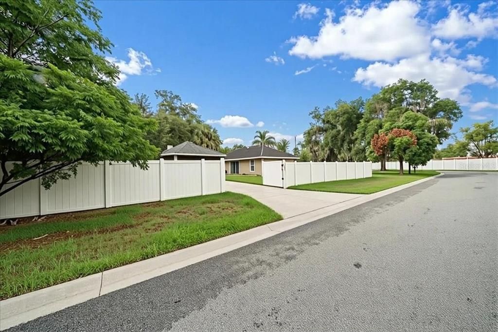 En Venta: $384,900 (3 camas, 2 baños, 1670 Pies cuadrados)