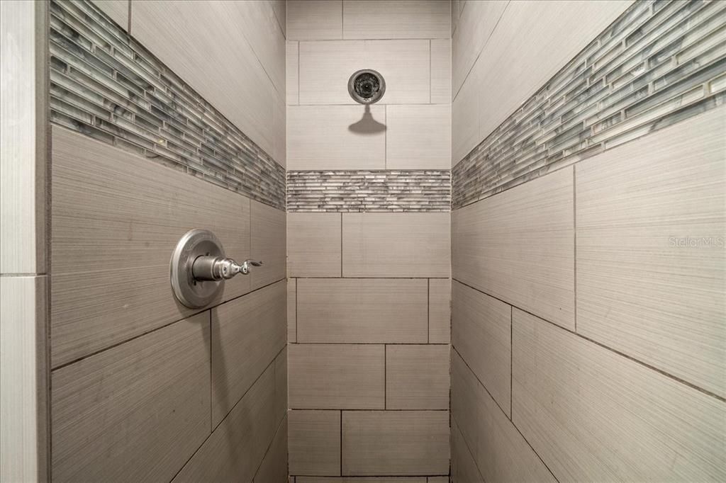 En Venta: $384,900 (3 camas, 2 baños, 1670 Pies cuadrados)