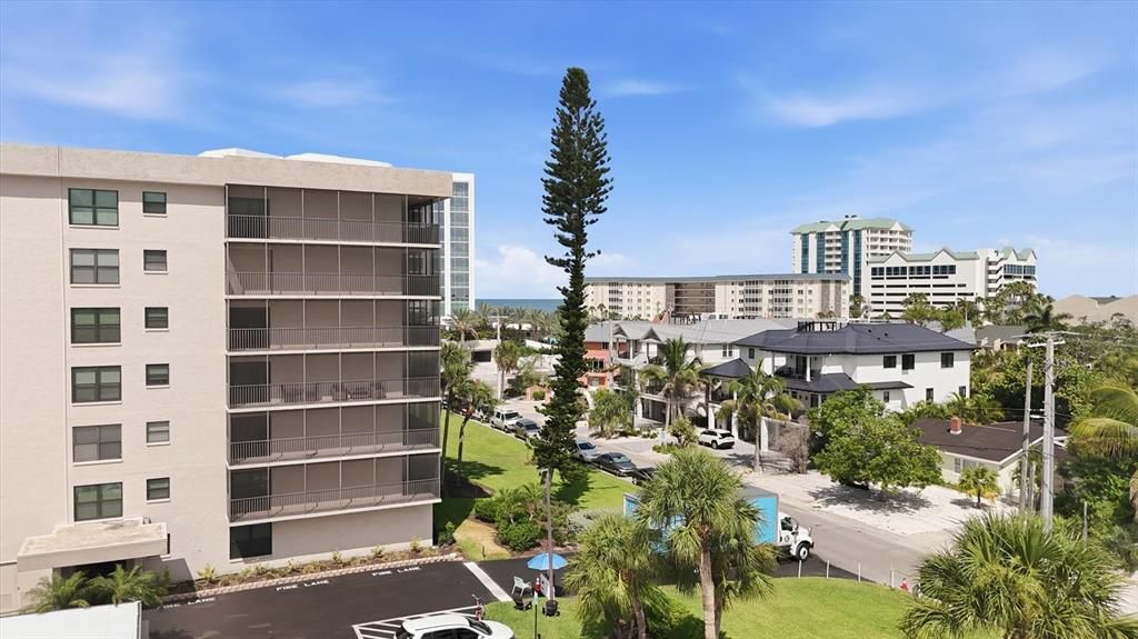 En Venta: $685,000 (2 camas, 2 baños, 1367 Pies cuadrados)