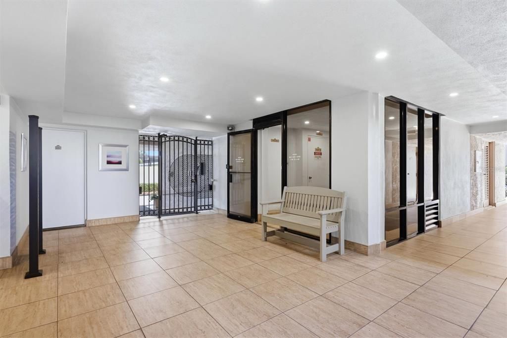 En Venta: $685,000 (2 camas, 2 baños, 1367 Pies cuadrados)