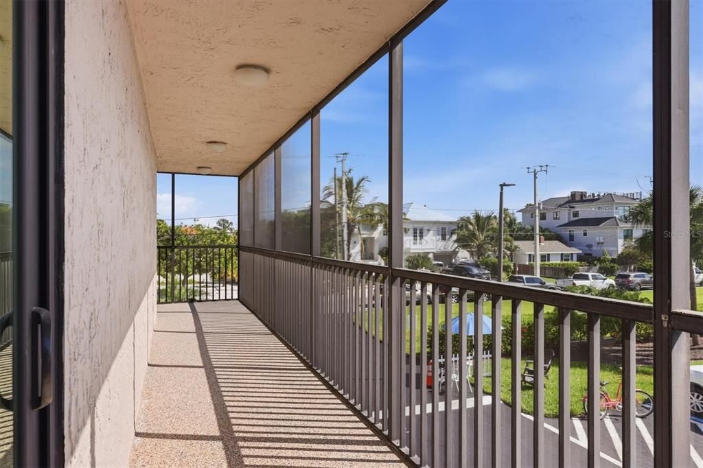 En Venta: $685,000 (2 camas, 2 baños, 1367 Pies cuadrados)