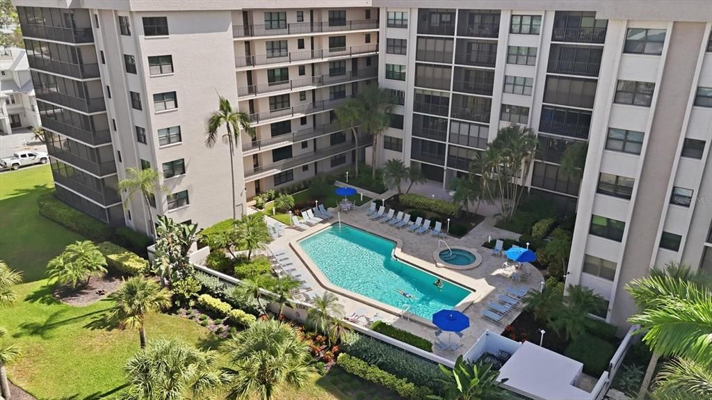En Venta: $685,000 (2 camas, 2 baños, 1367 Pies cuadrados)