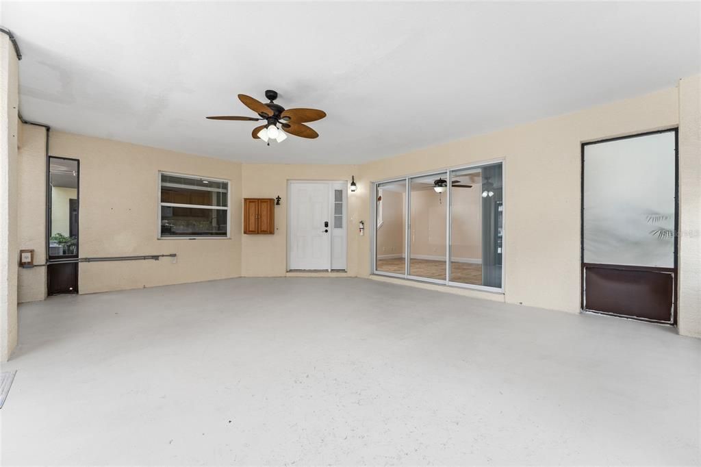 В аренду: $1,850 (3 спален, 2 ванн, 1525 Квадратных фут)