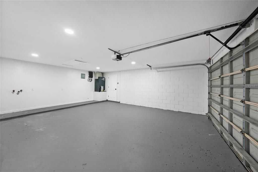 Activo con contrato: $459,000 (3 camas, 2 baños, 1612 Pies cuadrados)
