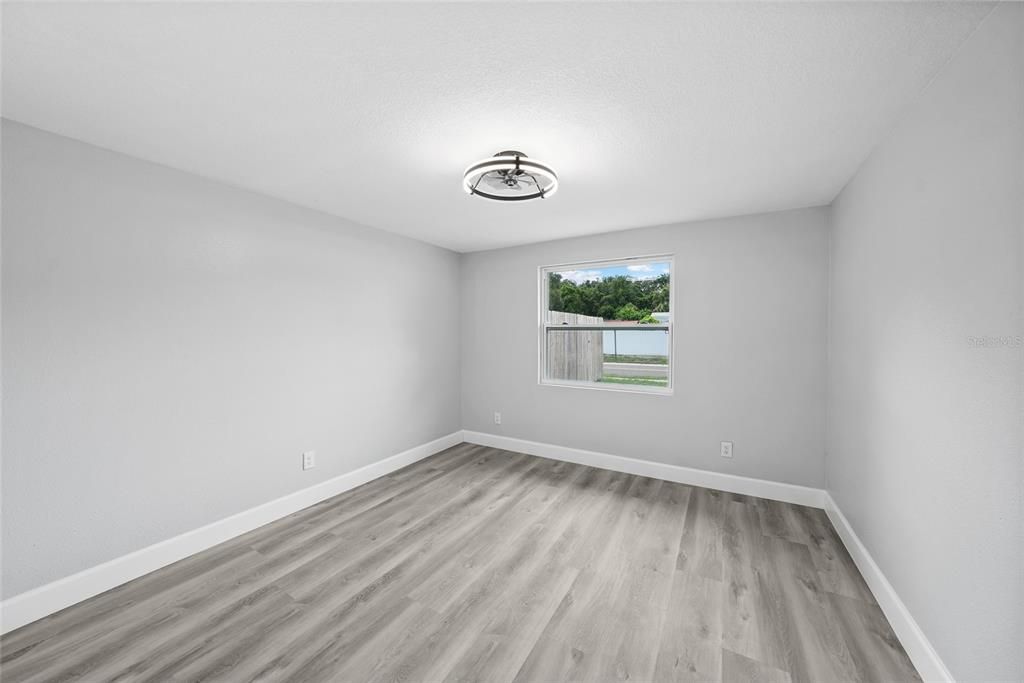 Activo con contrato: $459,000 (3 camas, 2 baños, 1612 Pies cuadrados)