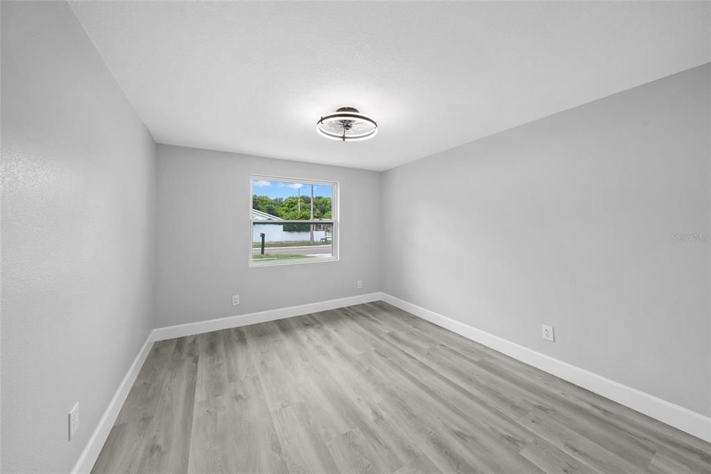 Activo con contrato: $459,000 (3 camas, 2 baños, 1612 Pies cuadrados)