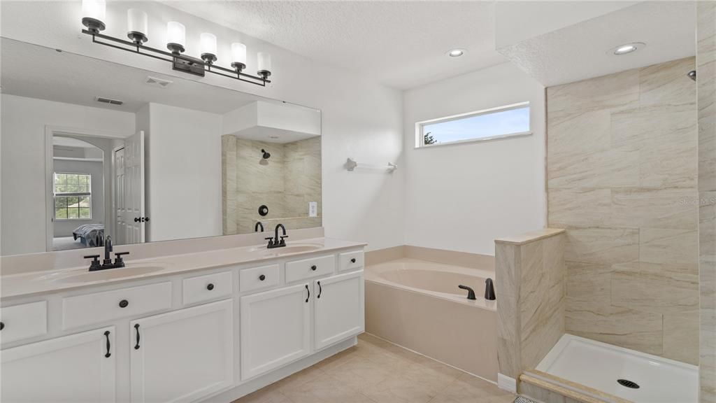 For Sale: $510,000 (4 beds, 2 baths, 2509 Square Feet)