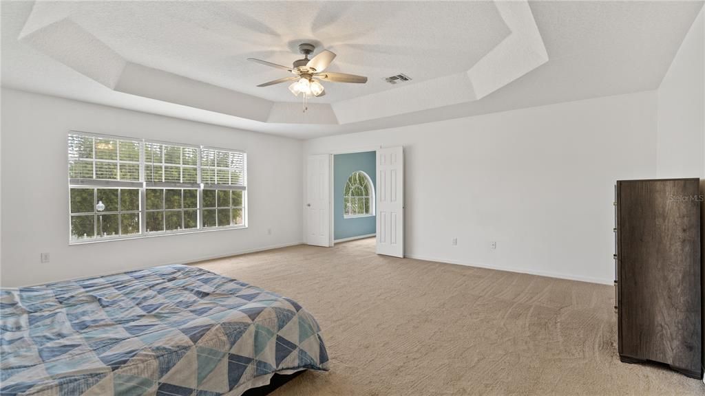 For Sale: $510,000 (4 beds, 2 baths, 2509 Square Feet)