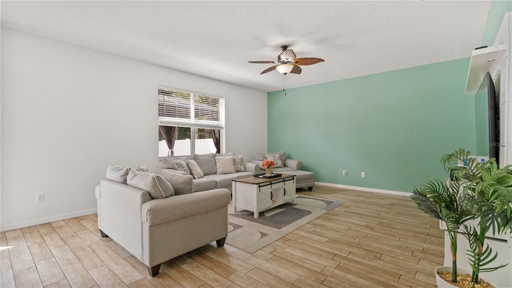 For Sale: $510,000 (4 beds, 2 baths, 2509 Square Feet)