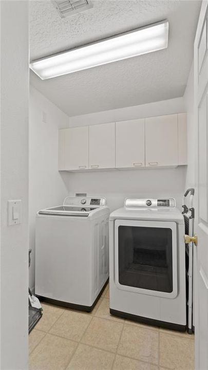 For Sale: $510,000 (4 beds, 2 baths, 2509 Square Feet)