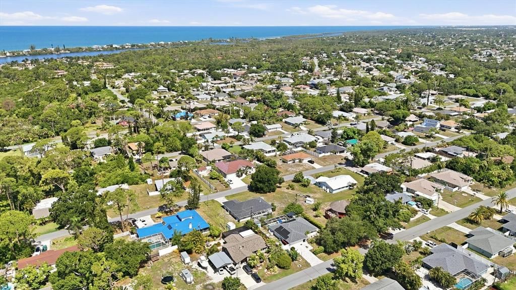 На продажу: $400,000 (3 спален, 3 ванн, 1612 Квадратных фут)