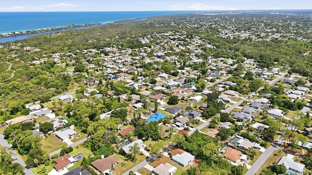 На продажу: $400,000 (3 спален, 3 ванн, 1612 Квадратных фут)