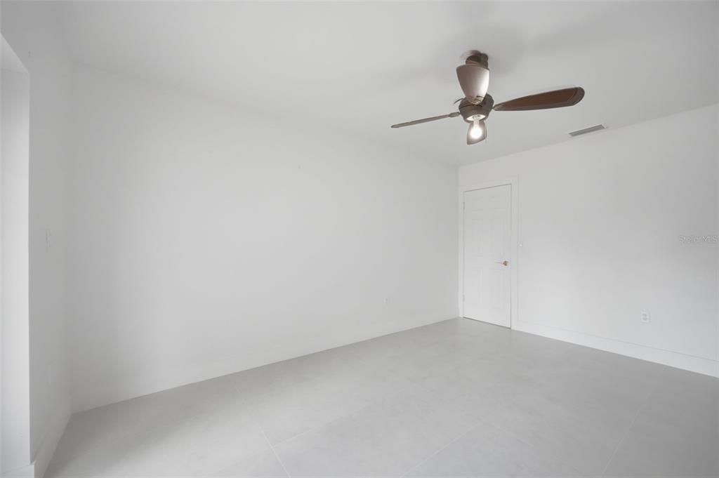 For Sale: $790,000 (4 beds, 2 baths, 1991 Square Feet)