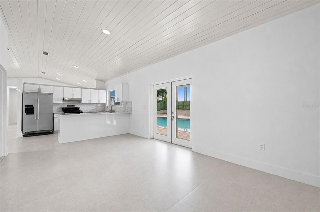For Sale: $790,000 (4 beds, 2 baths, 1991 Square Feet)