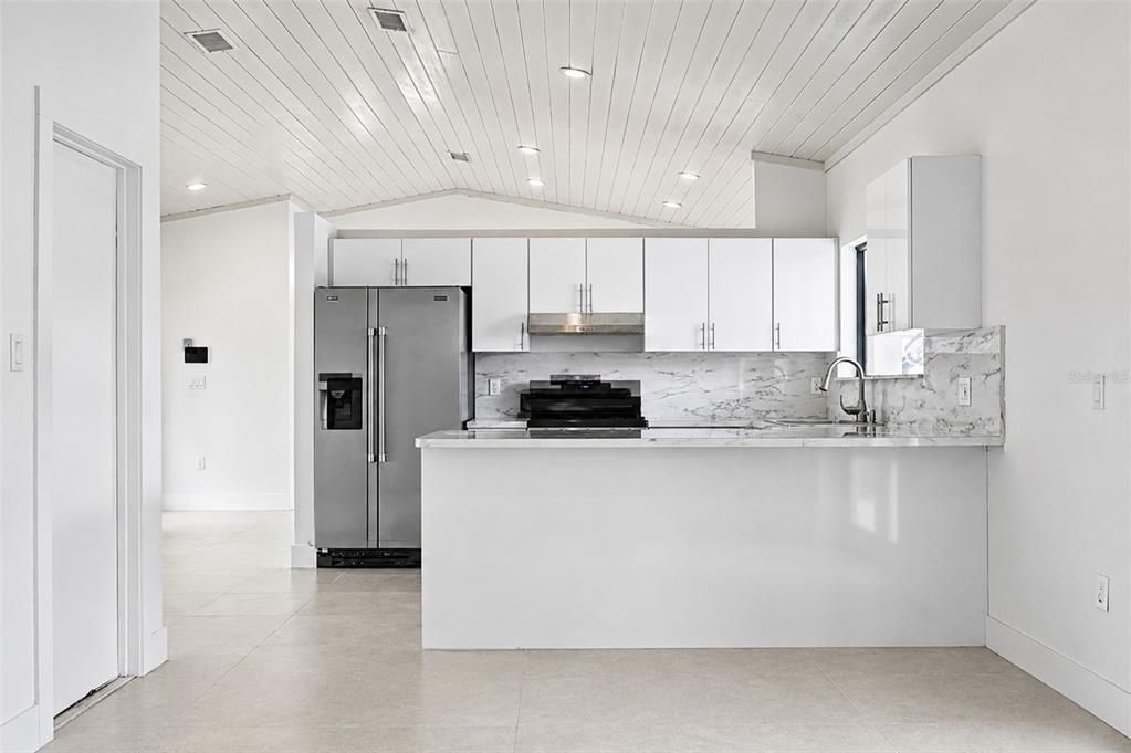 For Sale: $790,000 (4 beds, 2 baths, 1991 Square Feet)
