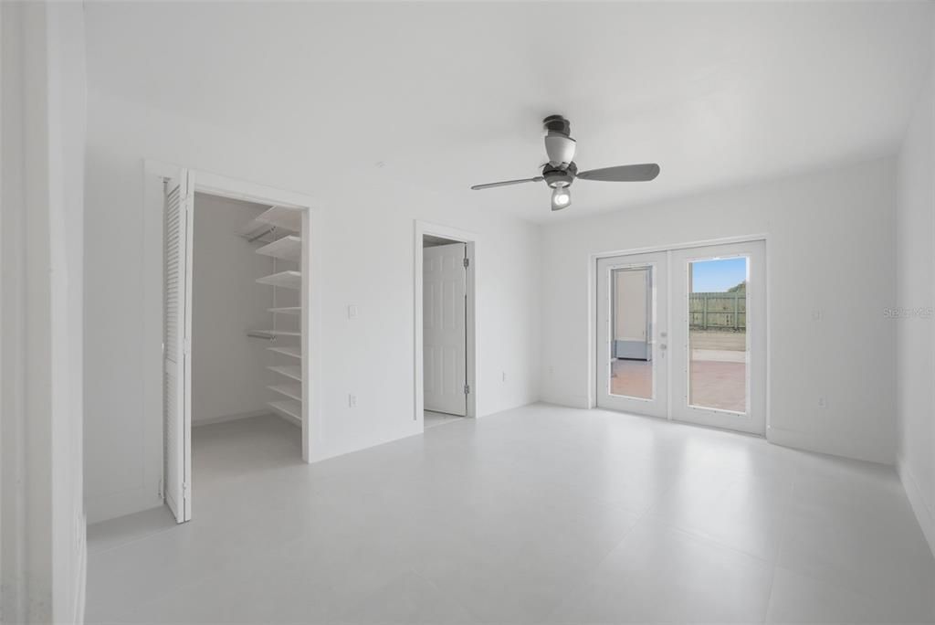 For Sale: $790,000 (4 beds, 2 baths, 1991 Square Feet)