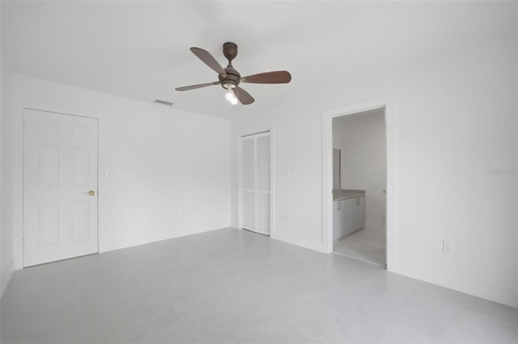 For Sale: $790,000 (4 beds, 2 baths, 1991 Square Feet)