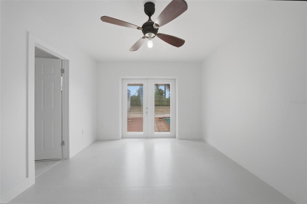 For Sale: $790,000 (4 beds, 2 baths, 1991 Square Feet)