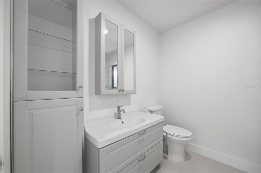 For Sale: $790,000 (4 beds, 2 baths, 1991 Square Feet)