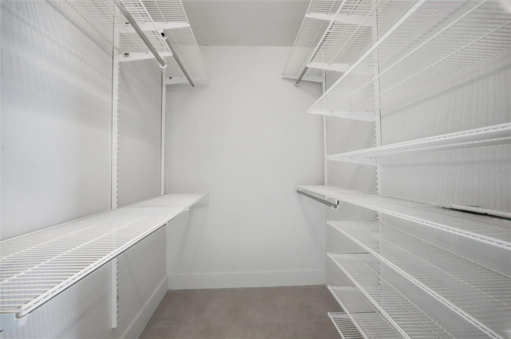 For Sale: $790,000 (4 beds, 2 baths, 1991 Square Feet)