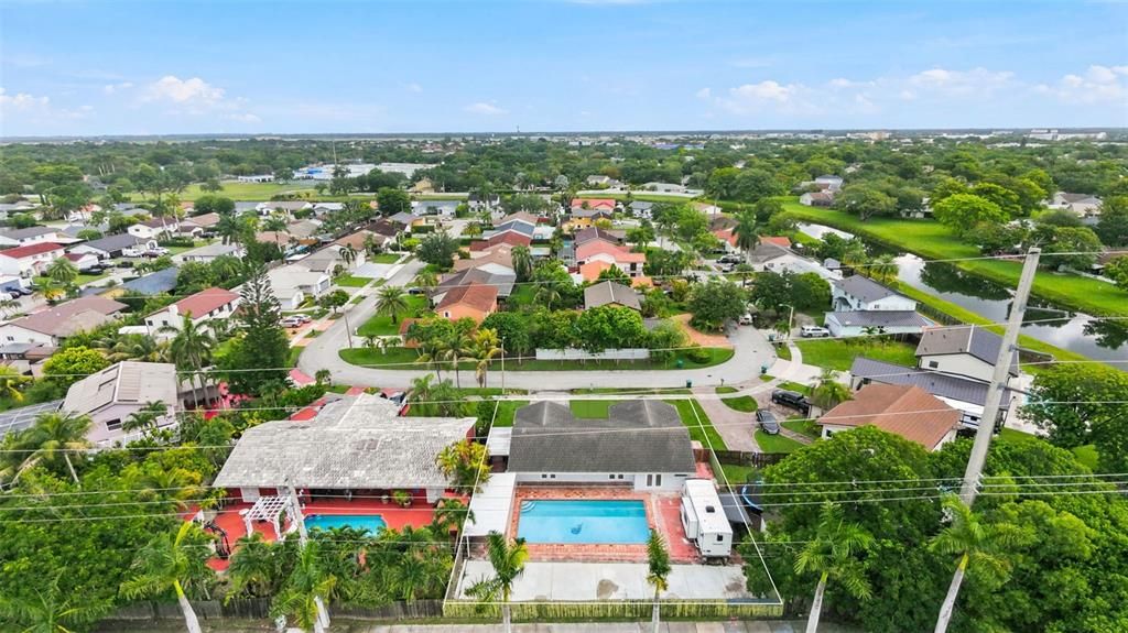 For Sale: $790,000 (4 beds, 2 baths, 1991 Square Feet)