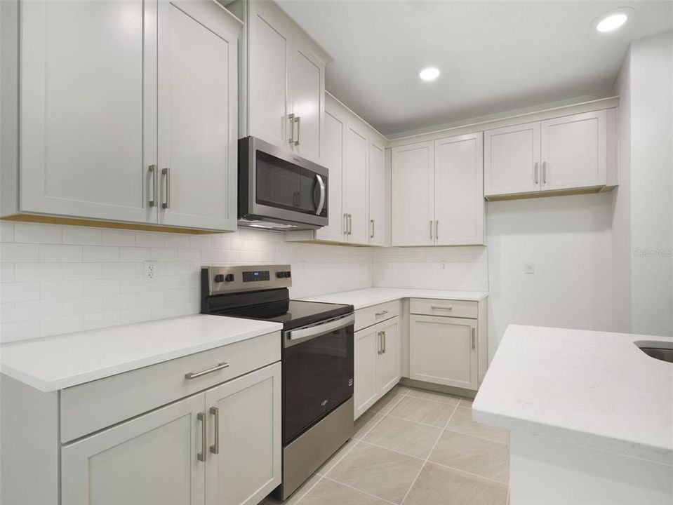 На продажу: $389,990 (3 спален, 2 ванн, 1544 Квадратных фут)