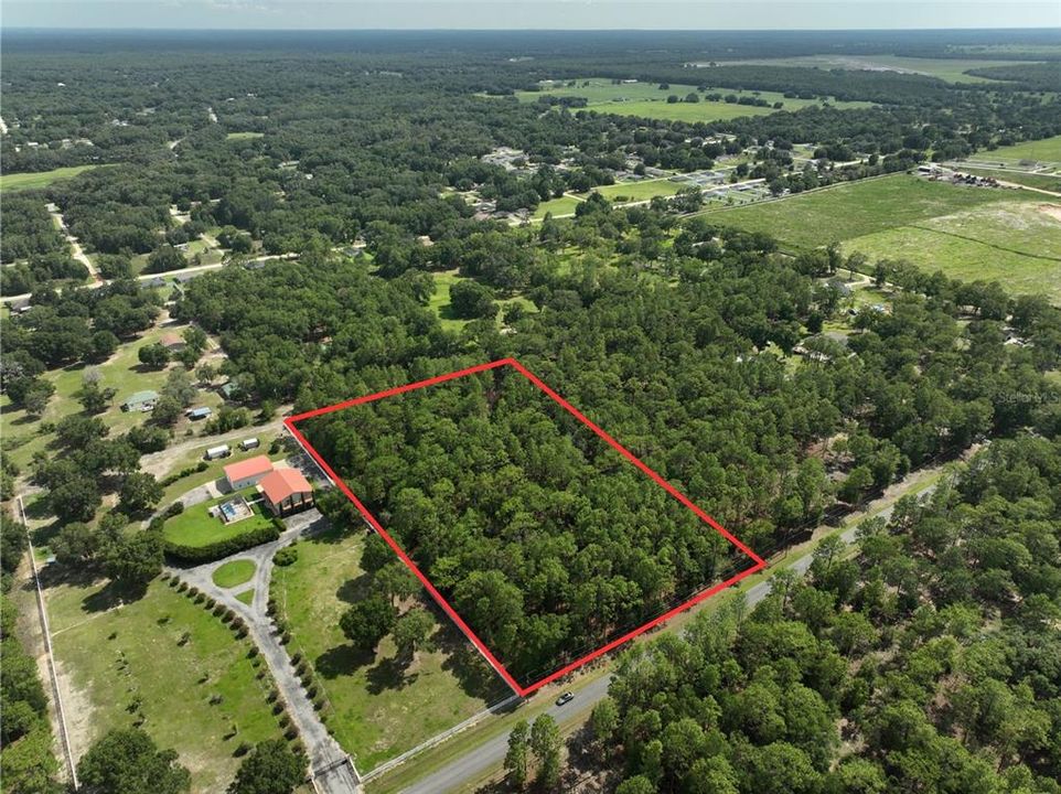 待售: $250,000 (4.62 acres)