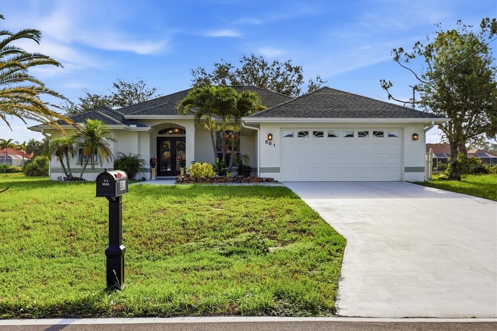 For Sale: $445,000 (3 beds, 2 baths, 2279 Square Feet)
