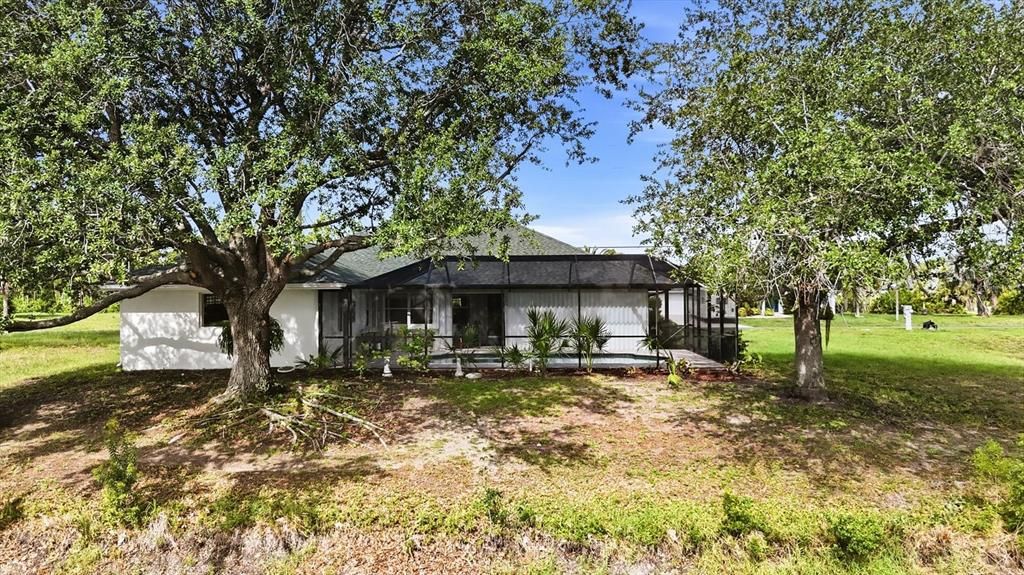 For Sale: $445,000 (3 beds, 2 baths, 2279 Square Feet)