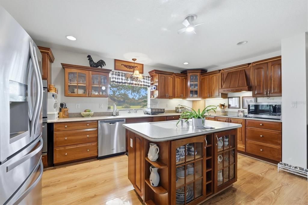For Sale: $445,000 (3 beds, 2 baths, 2279 Square Feet)