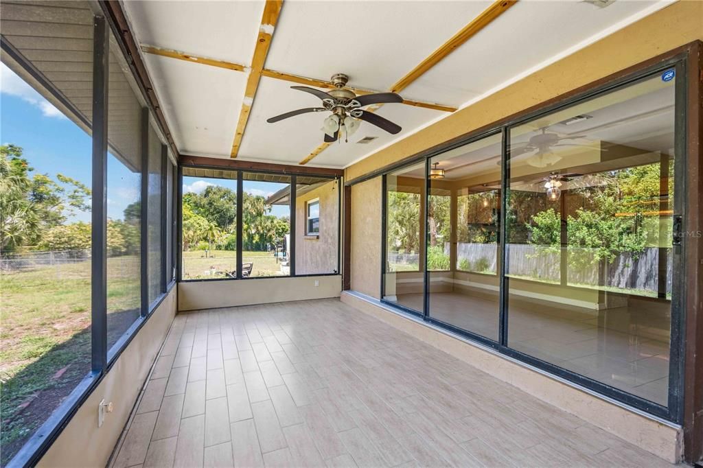 For Sale: $450,000 (3 beds, 2 baths, 1991 Square Feet)