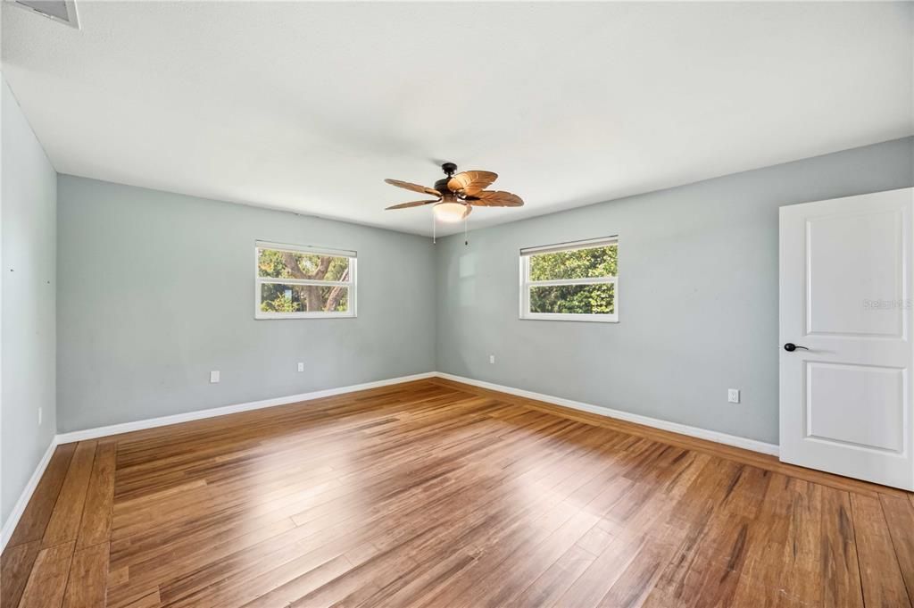 For Sale: $450,000 (3 beds, 2 baths, 1991 Square Feet)