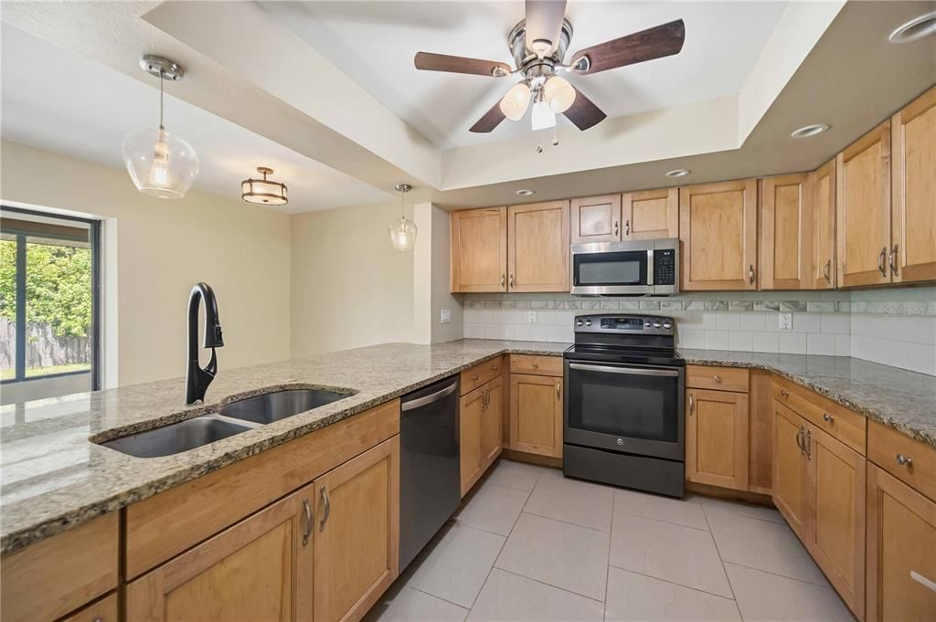 For Sale: $450,000 (3 beds, 2 baths, 1991 Square Feet)
