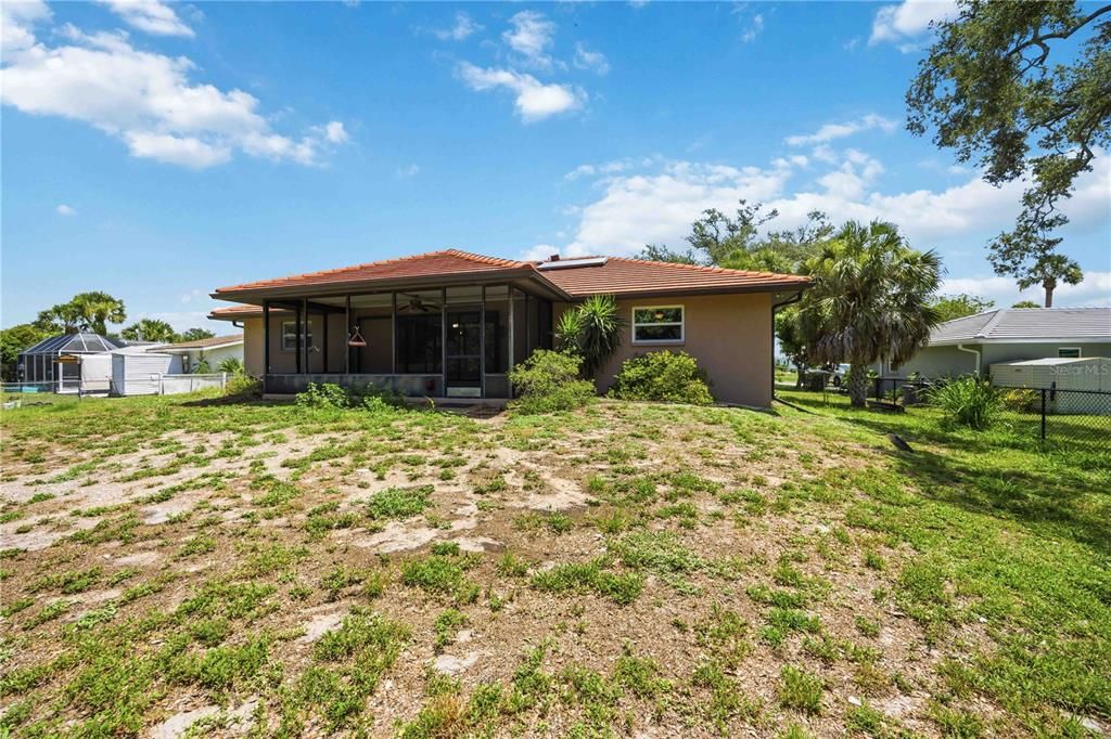 For Sale: $450,000 (3 beds, 2 baths, 1991 Square Feet)