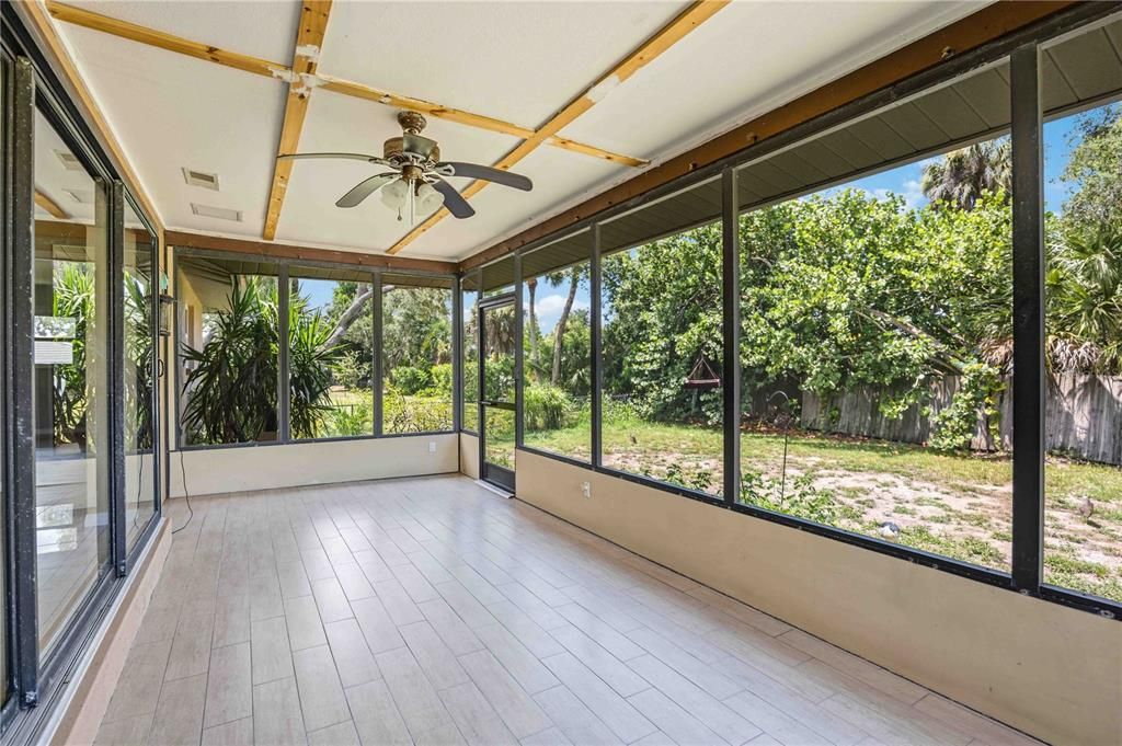 For Sale: $450,000 (3 beds, 2 baths, 1991 Square Feet)