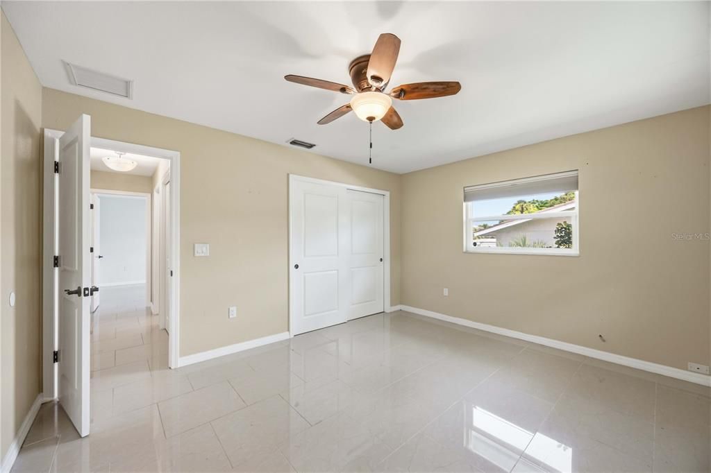 For Sale: $450,000 (3 beds, 2 baths, 1991 Square Feet)
