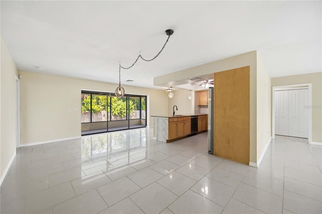 For Sale: $450,000 (3 beds, 2 baths, 1991 Square Feet)
