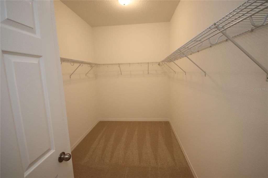 For Rent: $2,600 (3 beds, 2 baths, 2076 Square Feet)