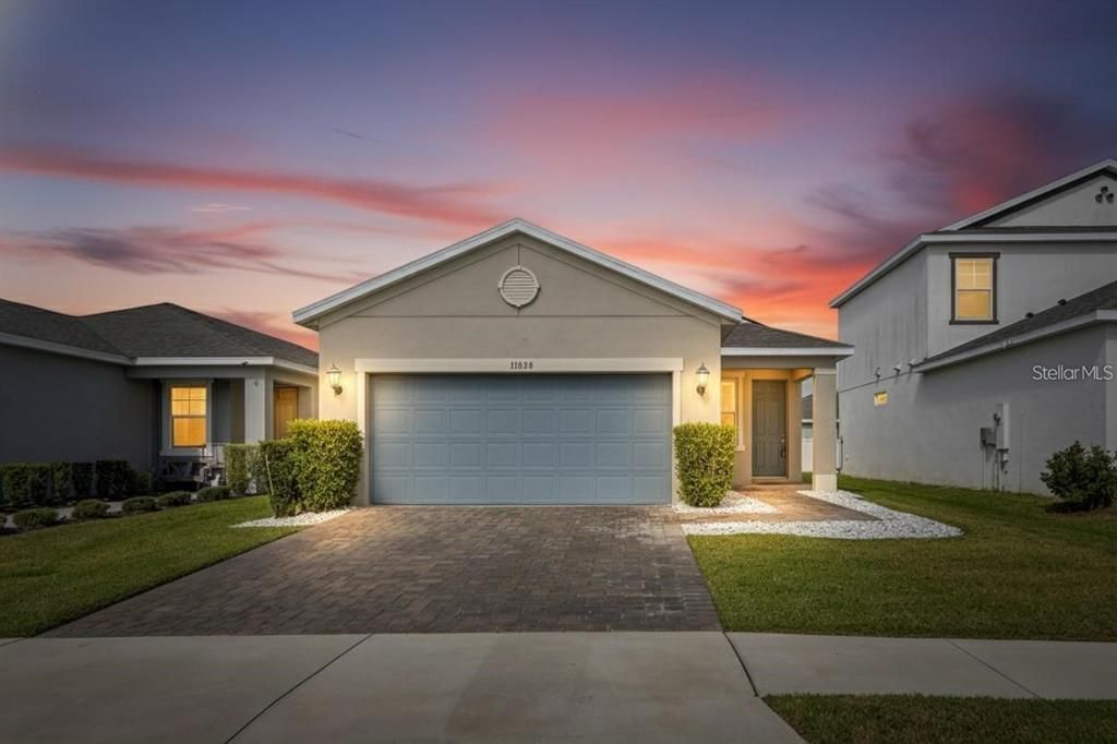For Rent: $2,400 (4 beds, 2 baths, 1612 Square Feet)