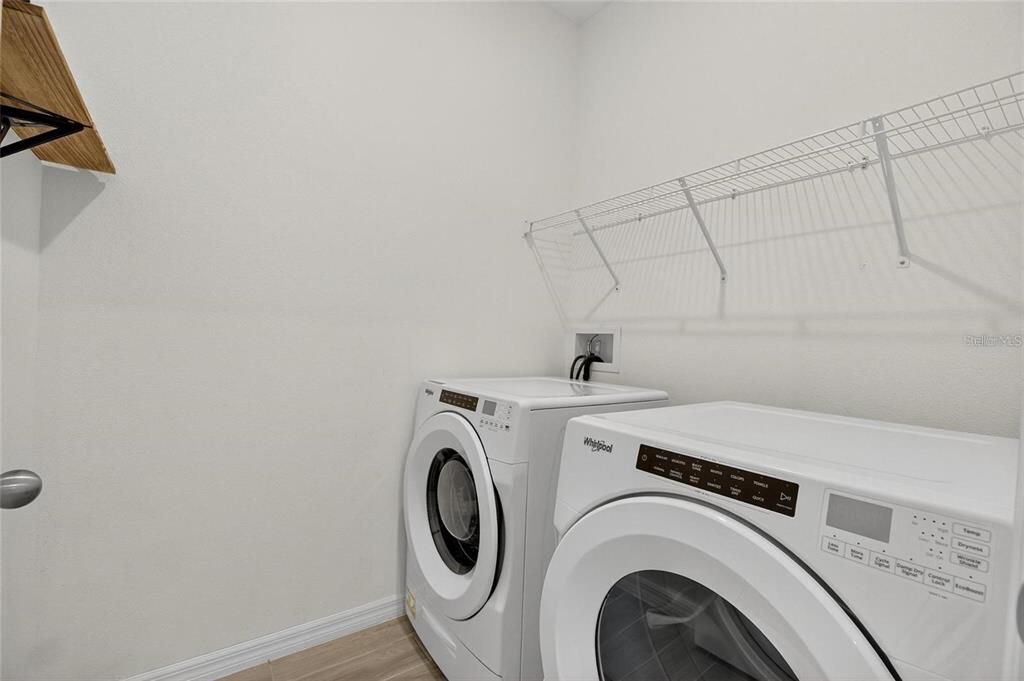 For Rent: $2,400 (4 beds, 2 baths, 1612 Square Feet)