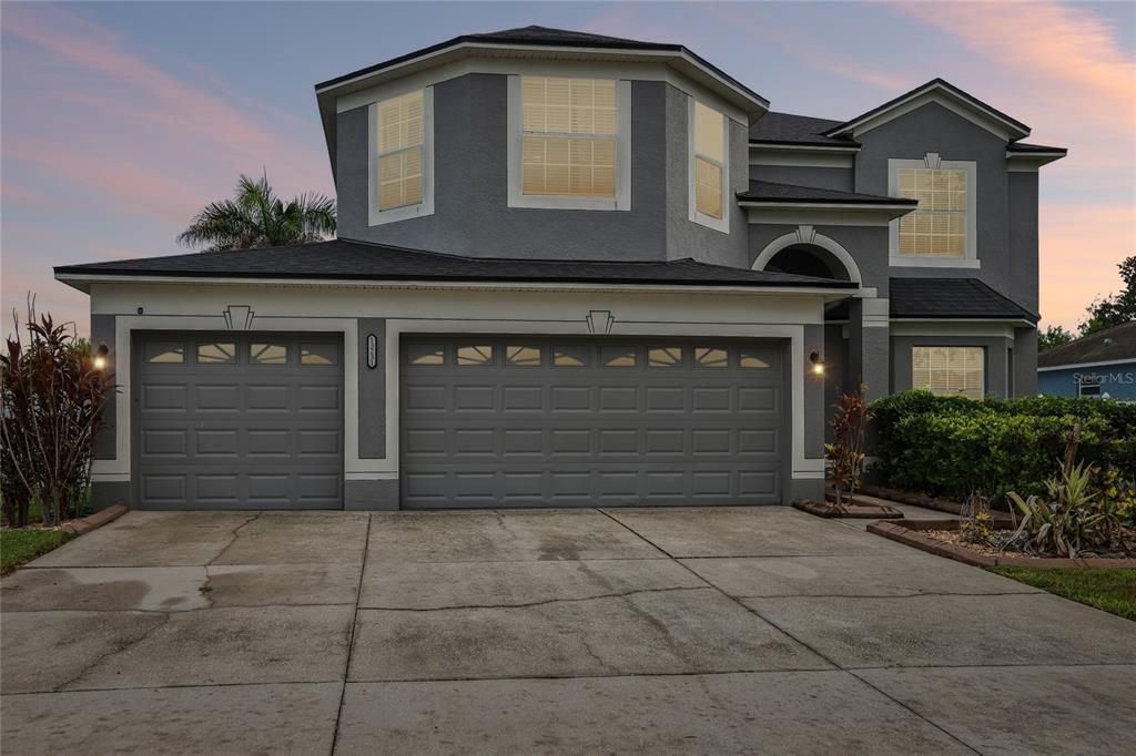 En Venta: $549,990 (5 camas, 3 baños, 3139 Pies cuadrados)